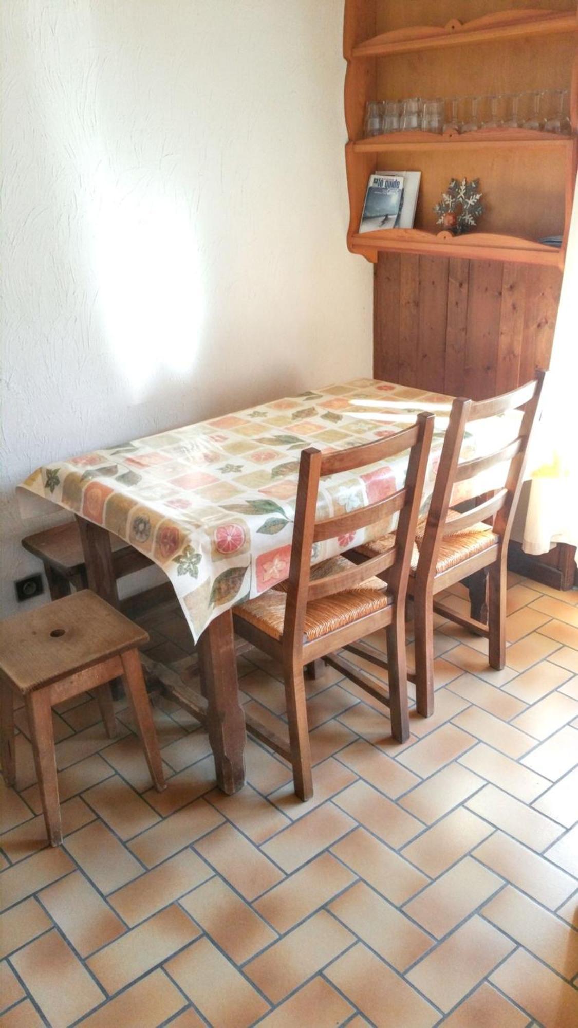 Appartement Saint Gervais: Ski-In, City Views & Shared Pool Exterior photo
